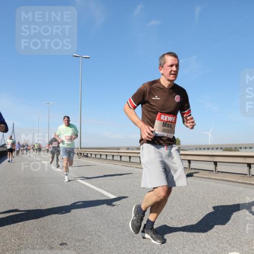03.10.2025 - Köhlbrandbrückenlauf Yannick Fuchs http://msf.ph/oto/9193269 03.10.2025 11:54:57 Position 3 4353, 4223 meine-sportfotos.de