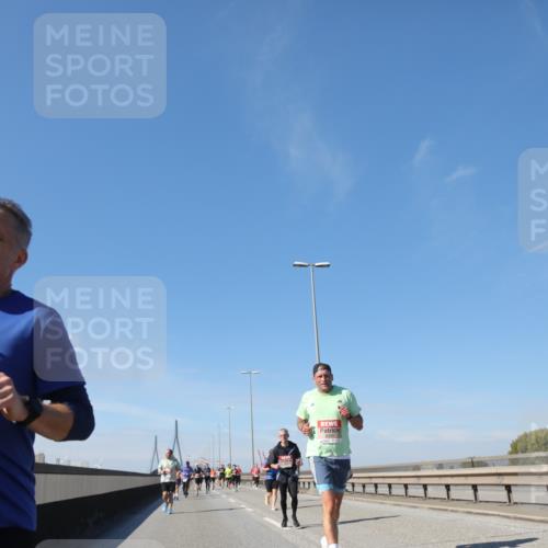 03.10.2025 - Köhlbrandbrückenlauf Yannick Fuchs http://msf.ph/oto/9193276 03.10.2025 11:54:57 Position 3 4353 meine-sportfotos.de