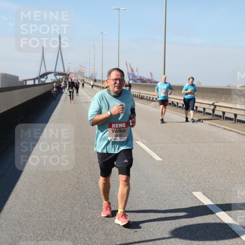 03.10.2025 - Köhlbrandbrückenlauf Yannick Fuchs http://msf.ph/oto/9193304 03.10.2025 12:16:47 Position 3 6528 meine-sportfotos.de