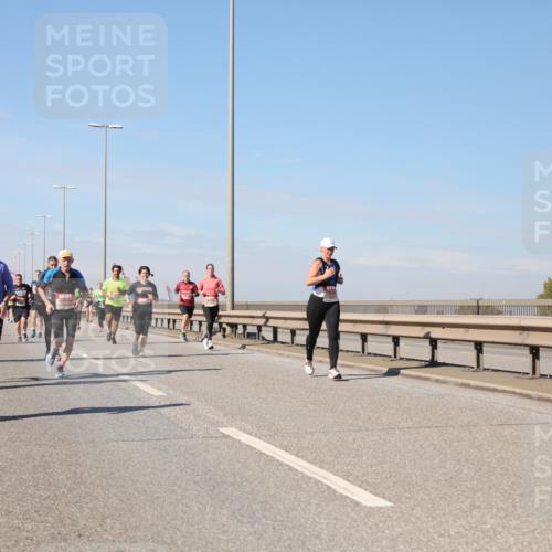 03.10.2025 - Köhlbrandbrückenlauf Yannick Fuchs http://msf.ph/oto/9193344 03.10.2025 11:55:04 Position 3 4313 meine-sportfotos.de