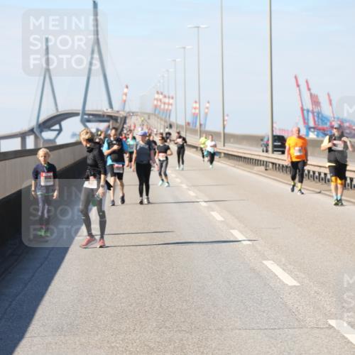 03.10.2025 - Köhlbrandbrückenlauf Yannick Fuchs http://msf.ph/oto/9193376 03.10.2025 12:16:57 Position 3  meine-sportfotos.de