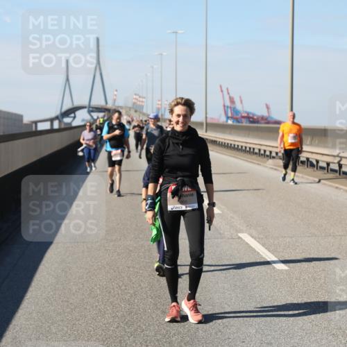 03.10.2025 - Köhlbrandbrückenlauf Yannick Fuchs http://msf.ph/oto/9193447 03.10.2025 12:17:07 Position 3 5905 meine-sportfotos.de