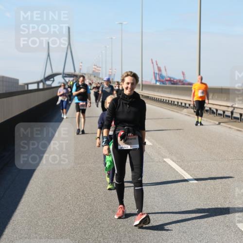 03.10.2025 - Köhlbrandbrückenlauf Yannick Fuchs http://msf.ph/oto/9193451 03.10.2025 12:17:07 Position 3 2, 5905 meine-sportfotos.de