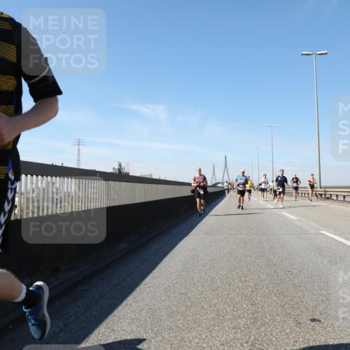 03.10.2025 - Köhlbrandbrückenlauf Yannick Fuchs http://msf.ph/oto/9193458 03.10.2025 11:55:14 Position 3 5025 meine-sportfotos.de