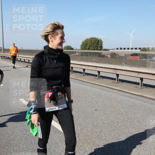 03.10.2025 - Köhlbrandbrückenlauf Yannick Fuchs http://msf.ph/oto/9193484 03.10.2025 12:17:10 Position 3 5904, 5905 meine-sportfotos.de