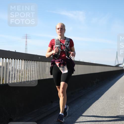 03.10.2025 - Köhlbrandbrückenlauf Yannick Fuchs http://msf.ph/oto/9193508 03.10.2025 11:55:16 Position 3 77 meine-sportfotos.de