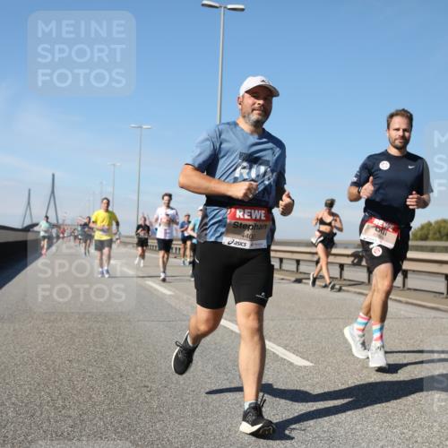 03.10.2025 - Köhlbrandbrückenlauf Yannick Fuchs http://msf.ph/oto/9193524 03.10.2025 11:55:17 Position 3 4400 meine-sportfotos.de