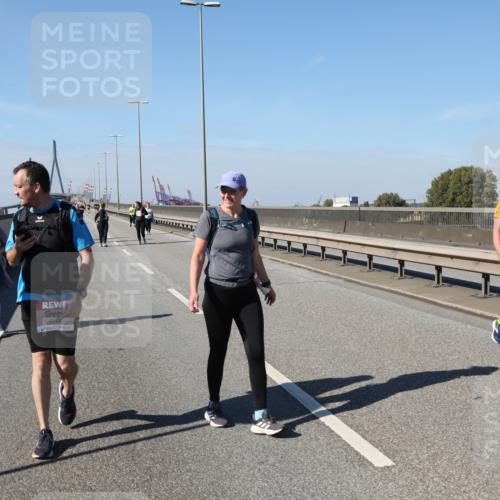 03.10.2025 - Köhlbrandbrückenlauf Yannick Fuchs http://msf.ph/oto/9193532 03.10.2025 12:17:16 Position 3 5988 meine-sportfotos.de