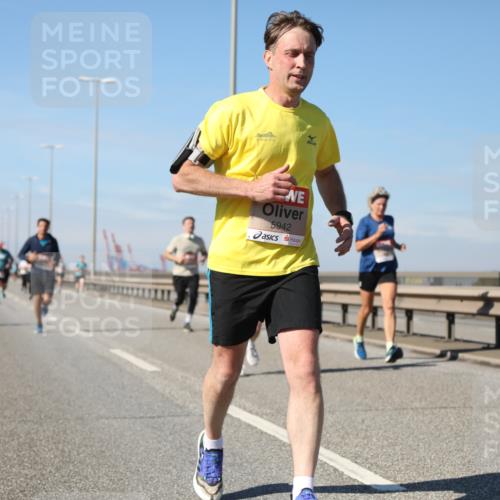 03.10.2025 - Köhlbrandbrückenlauf Yannick Fuchs http://msf.ph/oto/9193587 03.10.2025 11:55:21 Position 3 5942 meine-sportfotos.de