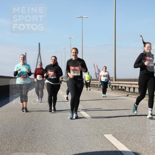 03.10.2025 - Köhlbrandbrückenlauf Yannick Fuchs http://msf.ph/oto/9193597 03.10.2025 12:17:24 Position 3 6247 meine-sportfotos.de