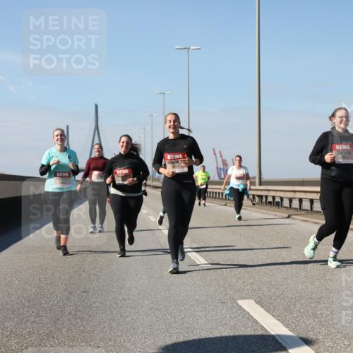 03.10.2025 - Köhlbrandbrückenlauf Yannick Fuchs http://msf.ph/oto/9193602 03.10.2025 12:17:25 Position 3 6247 meine-sportfotos.de