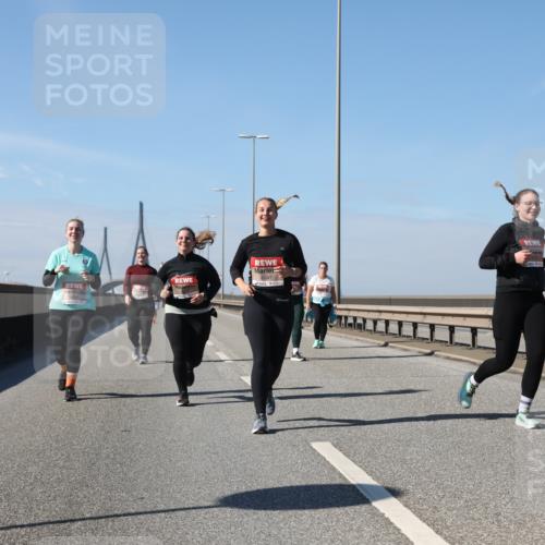 03.10.2025 - Köhlbrandbrückenlauf Yannick Fuchs http://msf.ph/oto/9193607 03.10.2025 12:17:25 Position 3 6247 meine-sportfotos.de