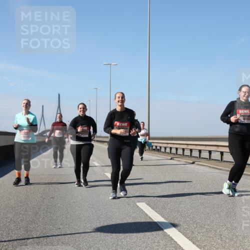 03.10.2025 - Köhlbrandbrückenlauf Yannick Fuchs http://msf.ph/oto/9193610 03.10.2025 12:17:25 Position 3  meine-sportfotos.de