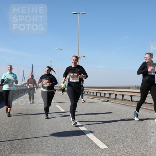 03.10.2025 - Köhlbrandbrückenlauf Yannick Fuchs http://msf.ph/oto/9193614 03.10.2025 12:17:26 Position 3 6247 meine-sportfotos.de