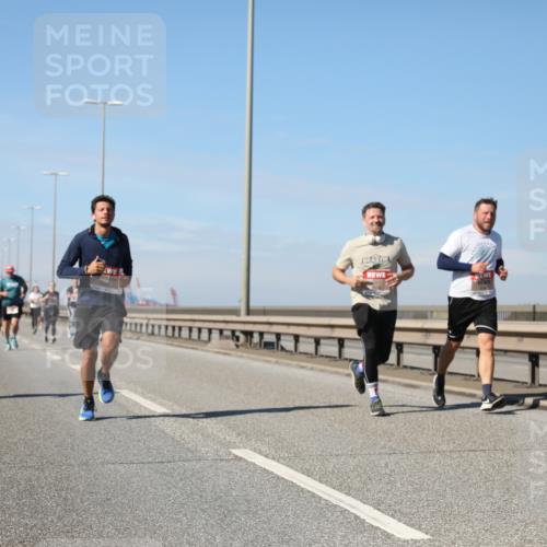 03.10.2025 - Köhlbrandbrückenlauf Yannick Fuchs http://msf.ph/oto/9193619 03.10.2025 11:55:24 Position 3  meine-sportfotos.de