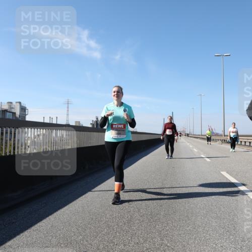 03.10.2025 - Köhlbrandbrückenlauf Yannick Fuchs http://msf.ph/oto/9193640 03.10.2025 12:17:28 Position 3  meine-sportfotos.de