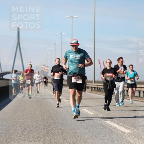 03.10.2025 - Köhlbrandbrückenlauf Yannick Fuchs http://msf.ph/oto/9193671 03.10.2025 11:55:28 Position 3  meine-sportfotos.de
