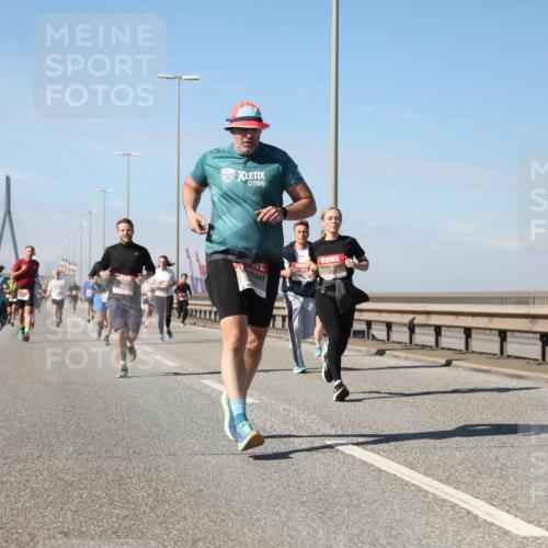 03.10.2025 - Köhlbrandbrückenlauf Yannick Fuchs http://msf.ph/oto/9193701 03.10.2025 11:55:30 Position 3  meine-sportfotos.de