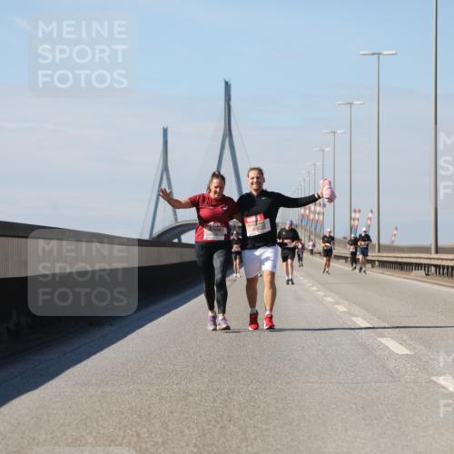 03.10.2025 - Köhlbrandbrückenlauf Yannick Fuchs http://msf.ph/oto/9193704 03.10.2025 12:17:35 Position 3  meine-sportfotos.de