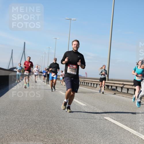 03.10.2025 - Köhlbrandbrückenlauf Yannick Fuchs http://msf.ph/oto/9193708 03.10.2025 11:55:32 Position 3 5381 meine-sportfotos.de