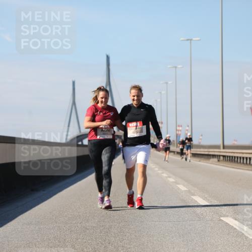 03.10.2025 - Köhlbrandbrückenlauf Yannick Fuchs http://msf.ph/oto/9193735 03.10.2025 12:17:37 Position 3 6011, 6010 meine-sportfotos.de