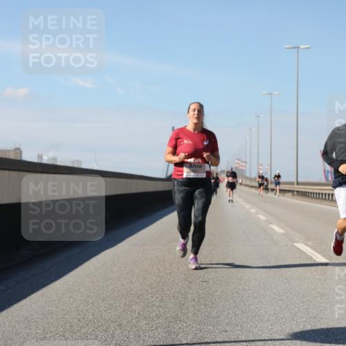 03.10.2025 - Köhlbrandbrückenlauf Yannick Fuchs http://msf.ph/oto/9193759 03.10.2025 12:17:40 Position 3 9011, 6010 meine-sportfotos.de