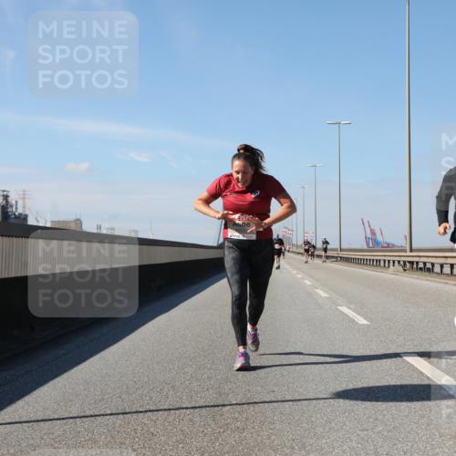 03.10.2025 - Köhlbrandbrückenlauf Yannick Fuchs http://msf.ph/oto/9193775 03.10.2025 12:17:40 Position 3 6010 meine-sportfotos.de