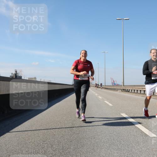 03.10.2025 - Köhlbrandbrückenlauf Yannick Fuchs http://msf.ph/oto/9193776 03.10.2025 12:17:41 Position 3 6010 meine-sportfotos.de