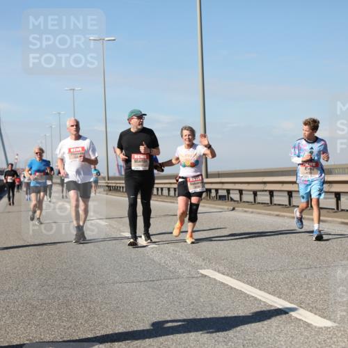 03.10.2025 - Köhlbrandbrückenlauf Yannick Fuchs http://msf.ph/oto/9193788 03.10.2025 11:55:41 Position 3 4036 meine-sportfotos.de