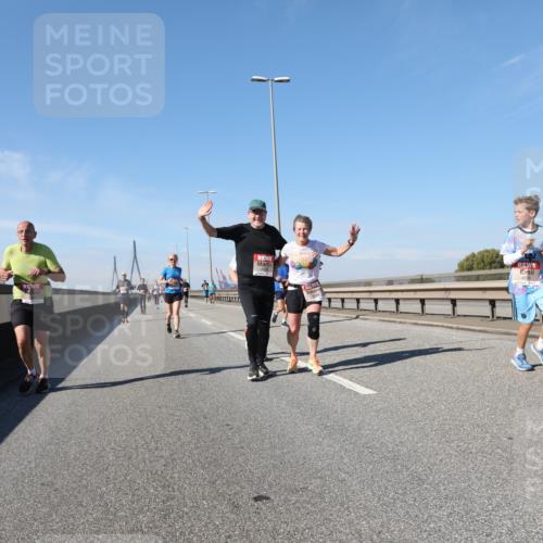 03.10.2025 - Köhlbrandbrückenlauf Yannick Fuchs http://msf.ph/oto/9193811 03.10.2025 11:55:42 Position 3  meine-sportfotos.de