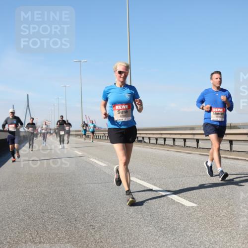 03.10.2025 - Köhlbrandbrückenlauf Yannick Fuchs http://msf.ph/oto/9193843 03.10.2025 11:55:45 Position 3 4788, 6448 meine-sportfotos.de