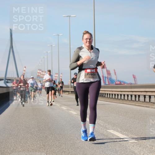 03.10.2025 - Köhlbrandbrückenlauf Yannick Fuchs http://msf.ph/oto/9193915 03.10.2025 11:55:52 Position 3 5309, 4692 meine-sportfotos.de