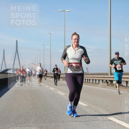 03.10.2025 - Köhlbrandbrückenlauf Yannick Fuchs http://msf.ph/oto/9193921 03.10.2025 11:55:53 Position 3 5309, 4692 meine-sportfotos.de