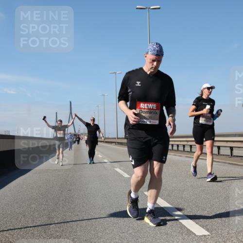 03.10.2025 - Köhlbrandbrückenlauf Yannick Fuchs http://msf.ph/oto/9193929 03.10.2025 12:17:59 Position 3 5136 meine-sportfotos.de