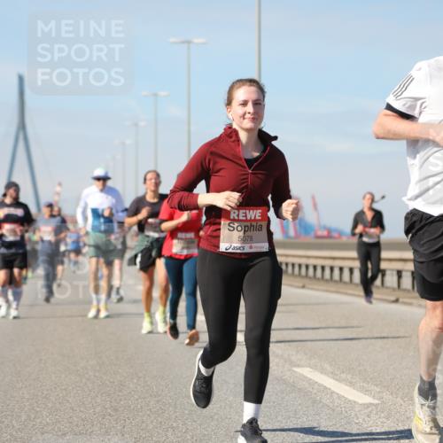 03.10.2025 - Köhlbrandbrückenlauf Yannick Fuchs http://msf.ph/oto/9193952 03.10.2025 11:56:01 Position 3 5078, 6125 meine-sportfotos.de