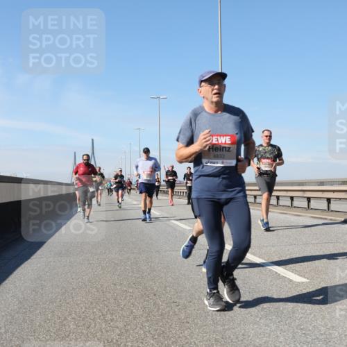03.10.2025 - Köhlbrandbrückenlauf Yannick Fuchs http://msf.ph/oto/9194013 03.10.2025 11:56:10 Position 3 4833 meine-sportfotos.de