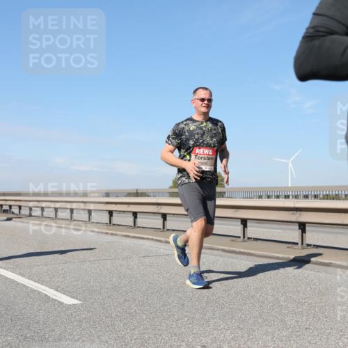 03.10.2025 - Köhlbrandbrückenlauf Yannick Fuchs http://msf.ph/oto/9194019 03.10.2025 11:56:12 Position 3 868 meine-sportfotos.de