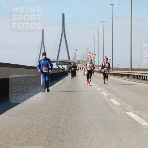 03.10.2025 - Köhlbrandbrückenlauf Yannick Fuchs http://msf.ph/oto/9194030 03.10.2025 12:18:07 Position 3  meine-sportfotos.de
