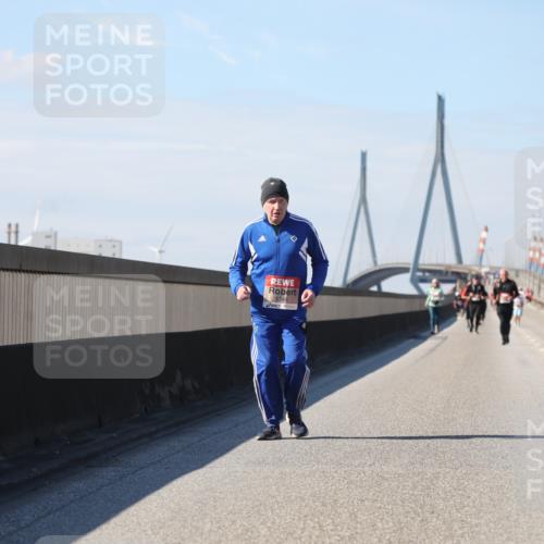03.10.2025 - Köhlbrandbrückenlauf Yannick Fuchs http://msf.ph/oto/9194033 03.10.2025 12:18:13 Position 3 5748 meine-sportfotos.de