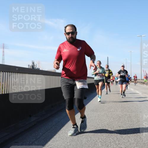 03.10.2025 - Köhlbrandbrückenlauf Yannick Fuchs http://msf.ph/oto/9194037 03.10.2025 11:56:13 Position 3 4437 meine-sportfotos.de