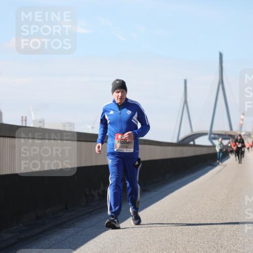 03.10.2025 - Köhlbrandbrückenlauf Yannick Fuchs http://msf.ph/oto/9194039 03.10.2025 12:18:14 Position 3 5748 meine-sportfotos.de