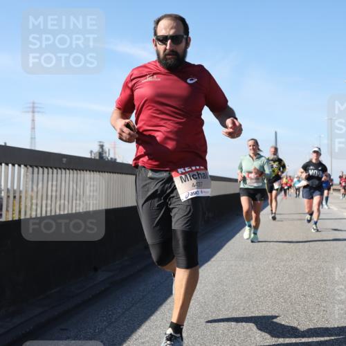 03.10.2025 - Köhlbrandbrückenlauf Yannick Fuchs http://msf.ph/oto/9194041 03.10.2025 11:56:13 Position 3 4437 meine-sportfotos.de