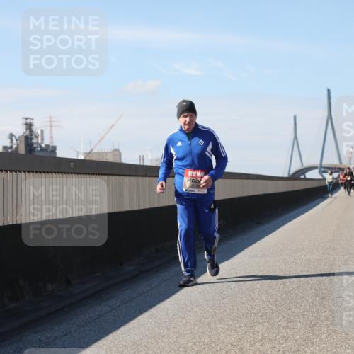 03.10.2025 - Köhlbrandbrückenlauf Yannick Fuchs http://msf.ph/oto/9194043 03.10.2025 12:18:16 Position 3 5748 meine-sportfotos.de