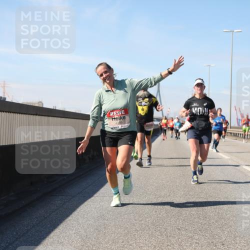 03.10.2025 - Köhlbrandbrückenlauf Yannick Fuchs http://msf.ph/oto/9194048 03.10.2025 11:56:14 Position 3 4356 meine-sportfotos.de