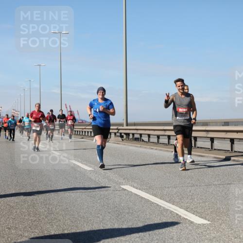 03.10.2025 - Köhlbrandbrückenlauf Yannick Fuchs http://msf.ph/oto/9194094 03.10.2025 11:56:17 Position 3  meine-sportfotos.de