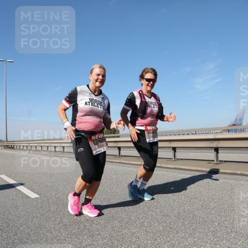 03.10.2025 - Köhlbrandbrückenlauf Yannick Fuchs http://msf.ph/oto/9194106 03.10.2025 12:18:23 Position 3 6550 meine-sportfotos.de