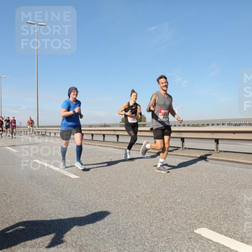 03.10.2025 - Köhlbrandbrückenlauf Yannick Fuchs http://msf.ph/oto/9194112 03.10.2025 11:56:19 Position 3  meine-sportfotos.de