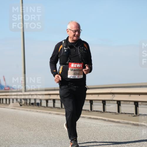 03.10.2025 - Köhlbrandbrückenlauf Yannick Fuchs http://msf.ph/oto/9194121 03.10.2025 12:18:30 Position 3 5759 meine-sportfotos.de