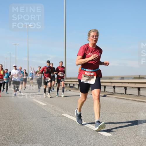 03.10.2025 - Köhlbrandbrückenlauf Yannick Fuchs http://msf.ph/oto/9194156 03.10.2025 11:56:22 Position 3 4803 meine-sportfotos.de
