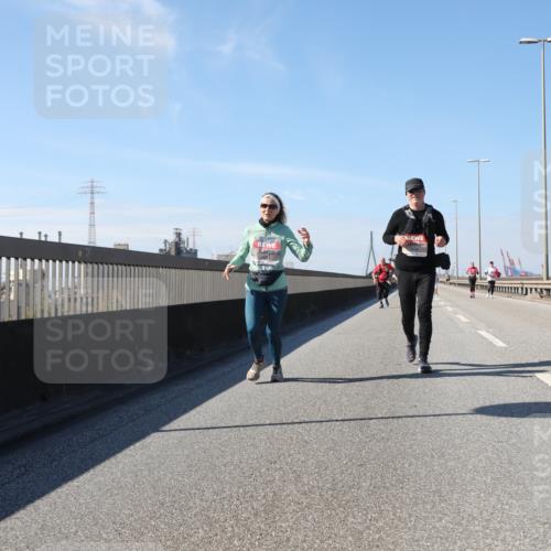 03.10.2025 - Köhlbrandbrückenlauf Yannick Fuchs http://msf.ph/oto/9194158 03.10.2025 12:18:40 Position 3  meine-sportfotos.de